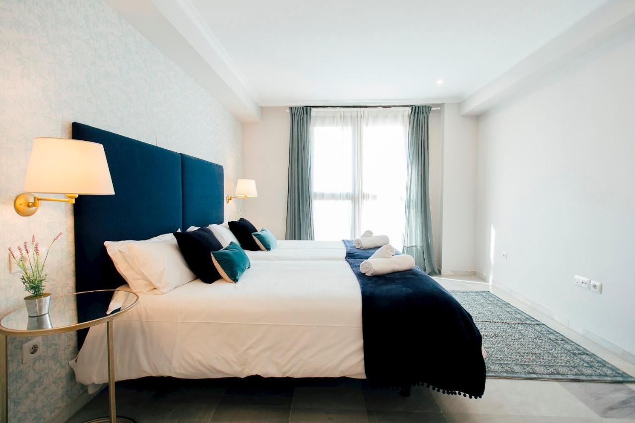 Minty Stay - 3Bd Cathedral Севилья Экстерьер фото